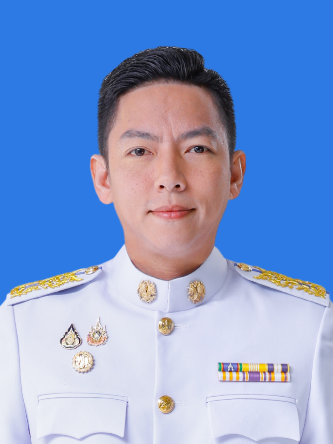 นายศักรินทร์ ใจดี