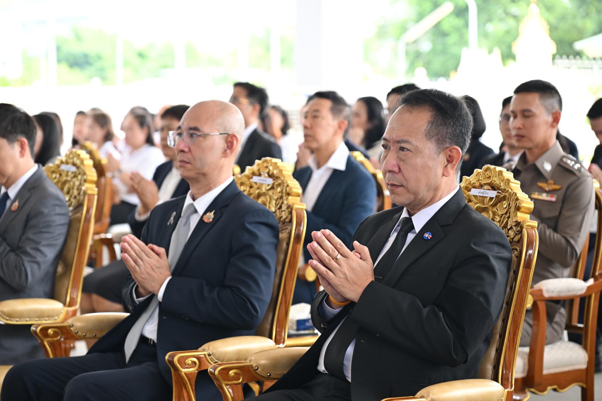 เทศบาลเมืองดอนหัวฬ่อ ร่วมพิธีทำบุญเปิดอาคารสำนักงานสรรพากรภาค 5 แห่งใหม่ เพิ่มประสิทธิภาพการบริหารงานและการให้บริการประชาชน