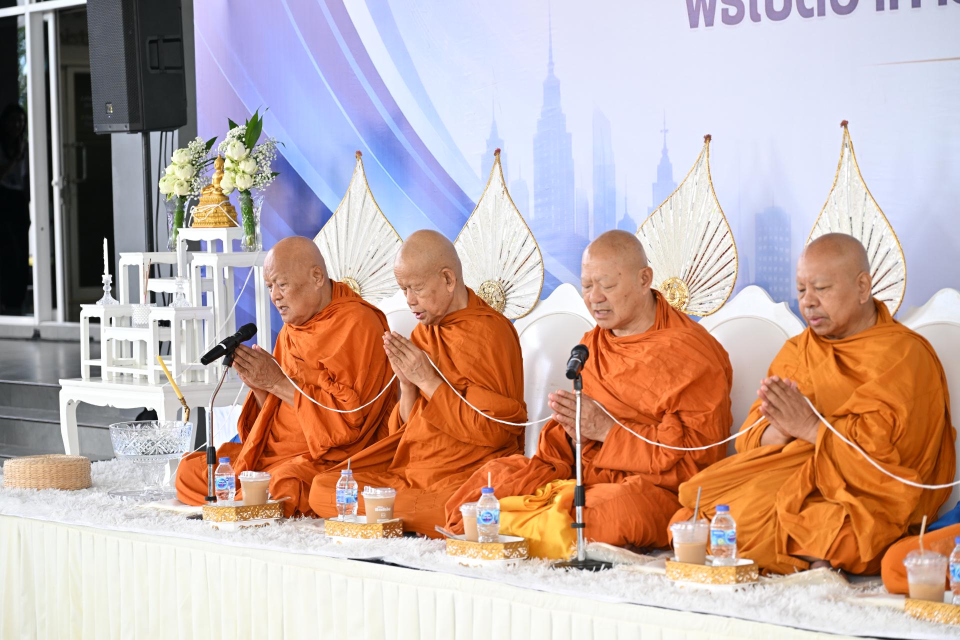 เทศบาลเมืองดอนหัวฬ่อ ร่วมพิธีทำบุญเปิดอาคารสำนักงานสรรพากรภาค 5 แห่งใหม่ เพิ่มประสิทธิภาพการบริหารงานและการให้บริการประชาชน