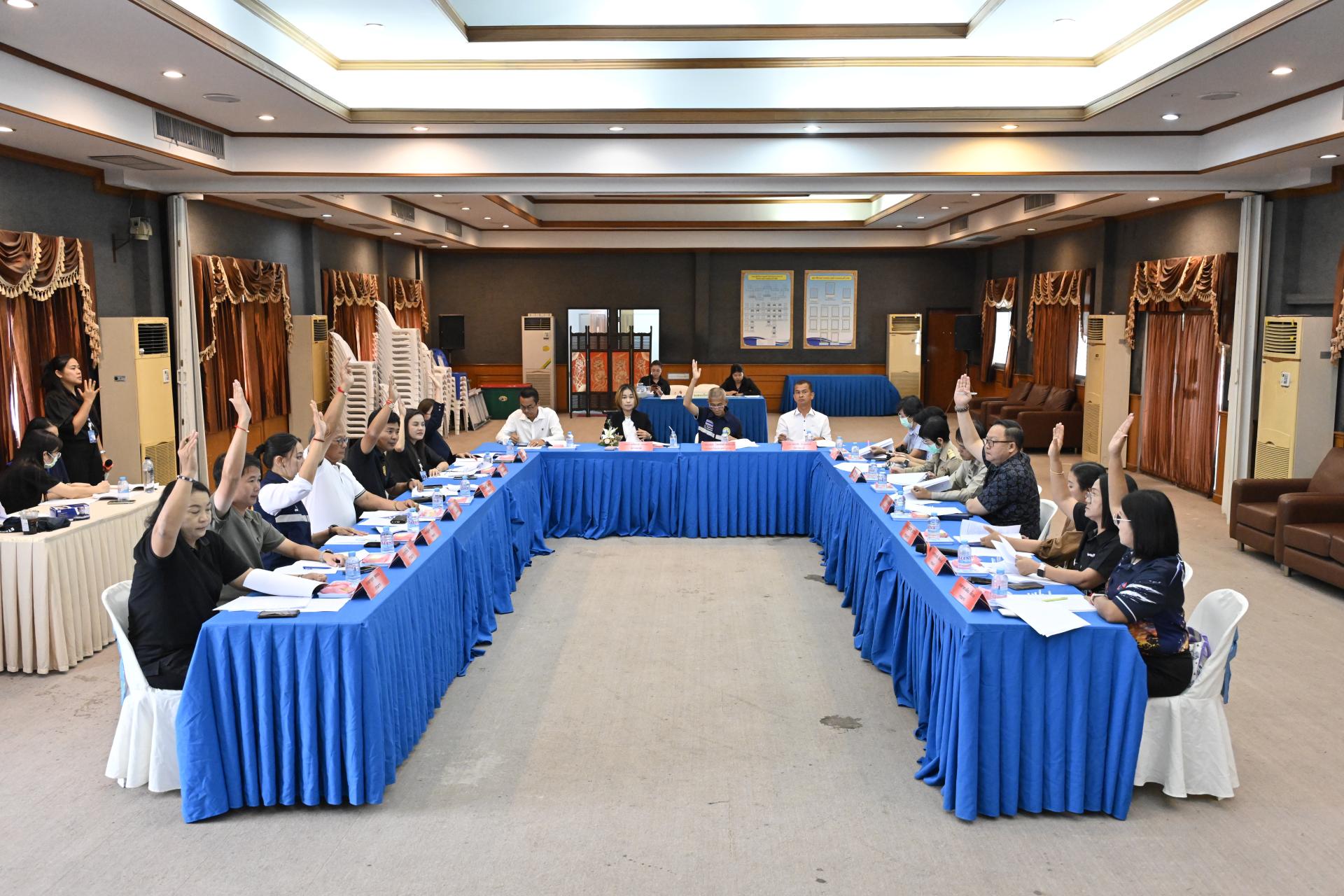 การประชุมคณะกรรมการกองทุนหลักประกันสุขภาพเทศบาลเมืองดอนหัวฬ่อ และคณะอนุกรรมการสนับสนุนการจัดบริการสาธารณสุขสำหรับผู้มีภาวะพึ่งพิง อำเภอเมืองชลบุรี จังหวัดชลบุรี ครั้งที่ 2/2569