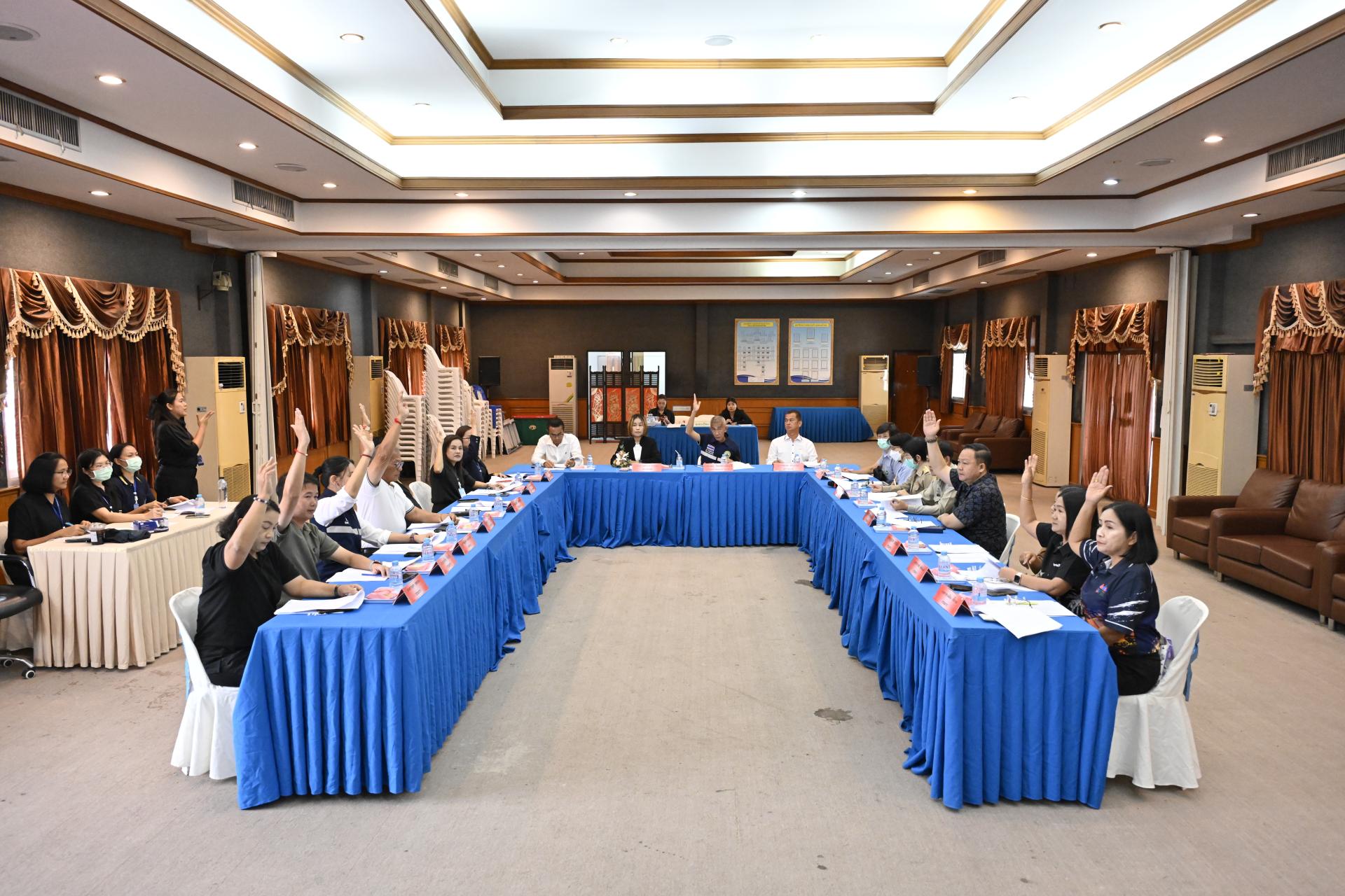 การประชุมคณะกรรมการกองทุนหลักประกันสุขภาพเทศบาลเมืองดอนหัวฬ่อ และคณะอนุกรรมการสนับสนุนการจัดบริการสาธารณสุขสำหรับผู้มีภาวะพึ่งพิง อำเภอเมืองชลบุรี จังหวัดชลบุรี ครั้งที่ 2/2569