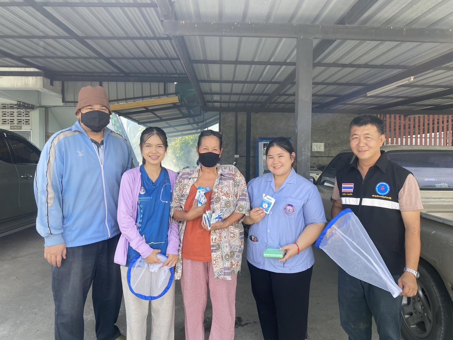 กองสาธารณสุขและสิ่งแวดล้อม ลงพื้นที่มาตรการ 3-3-1 ในโครงการ Guard Our Future ขยายพื้นที่สู่พื้นที่ชลบุรี ในพื้นที่ ม.4 