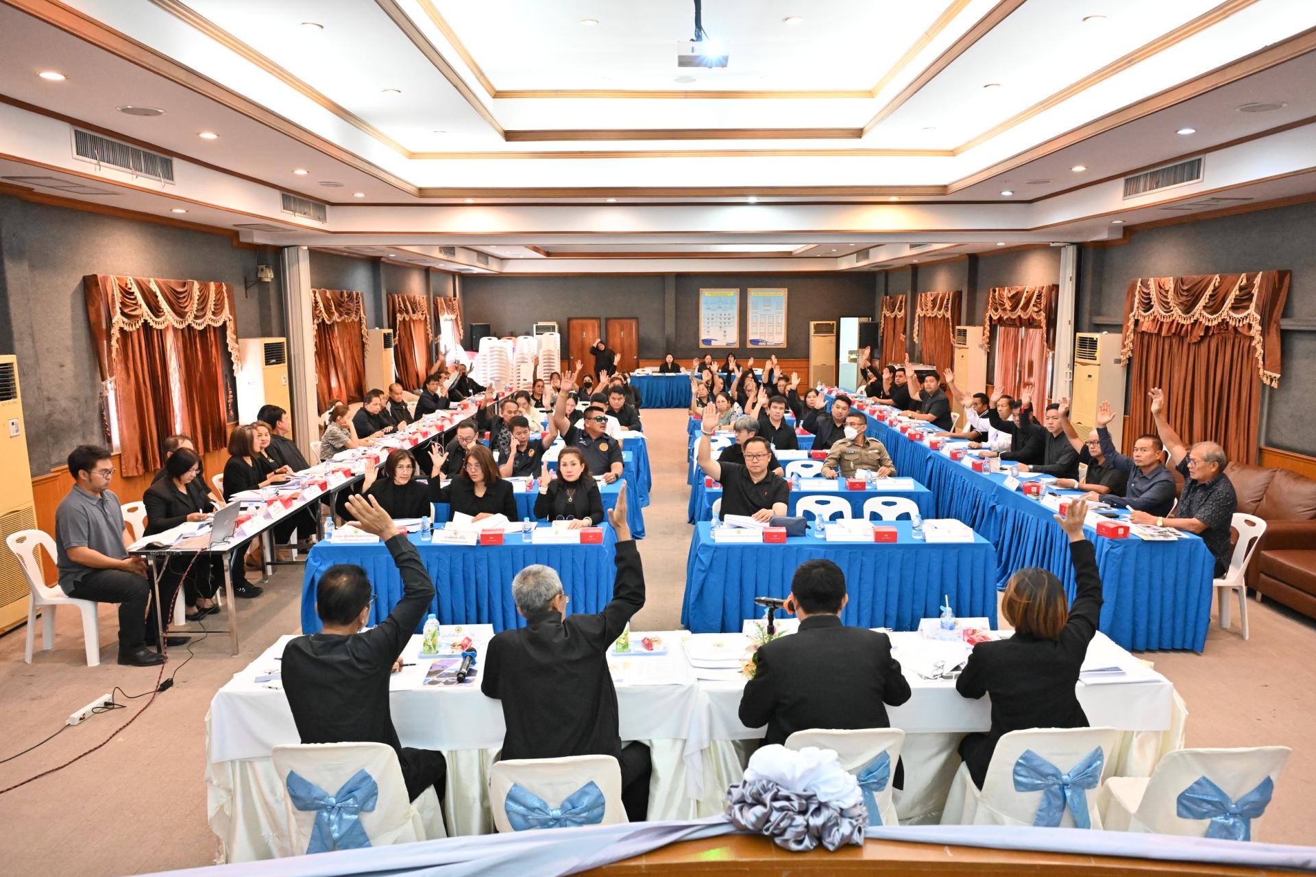 การประชุมคณะกรรมการพัฒนาเทศบาลเมืองดอนหัวฬ่อ และประชาคมท้องถิ่นเมืองดอนหัวฬ่อ 