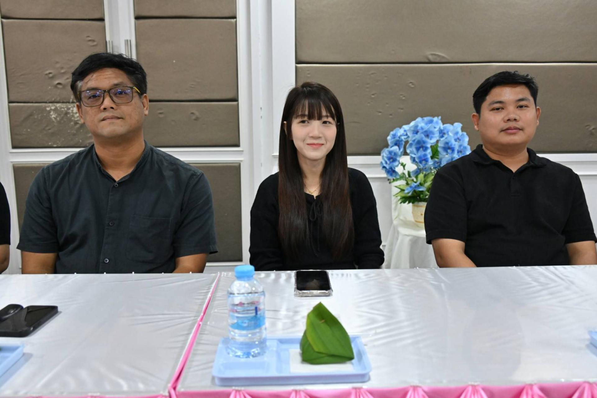  เทศบาลเมืองดอนหัวฬ่อ ให้การต้อนรับพนักงานเทศบาลผู้ผ่านการสรรหาให้ดำรงตำแหน่งสายงานผู้บริหาร
