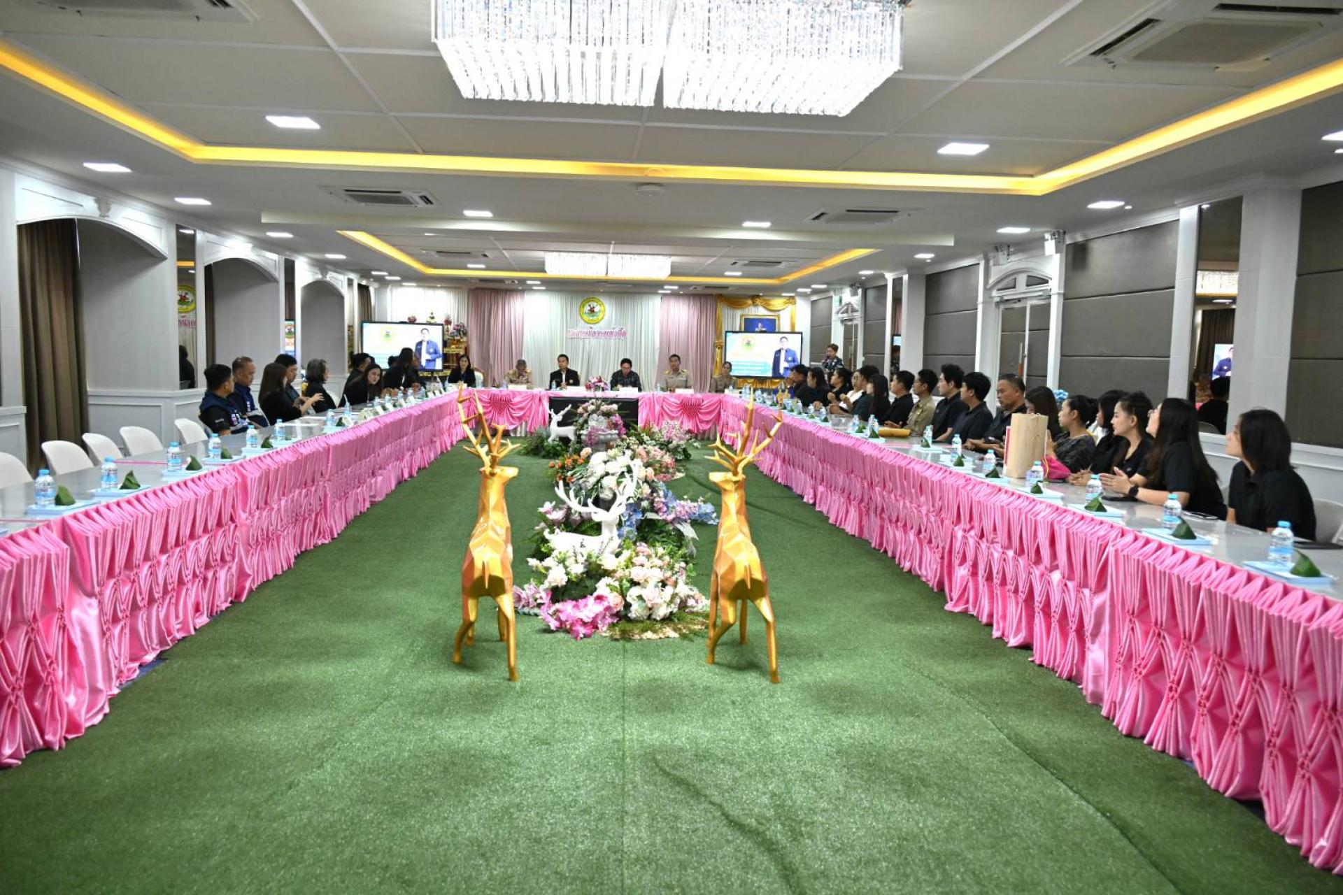 เทศบาลเมืองดอนหัวฬ่อ ให้การต้อนรับพนักงานเทศบาลผู้ผ่านการสรรหาให้ดำรงตำแหน่งสายงานผู้บริหาร