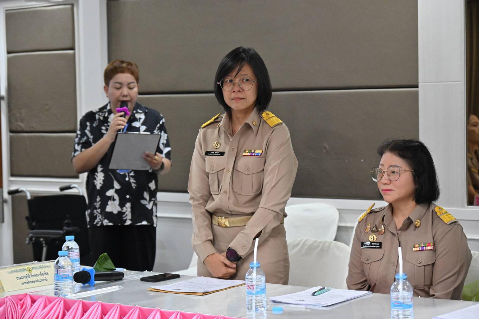  เทศบาลเมืองดอนหัวฬ่อ ให้การต้อนรับพนักงานเทศบาลผู้ผ่านการสรรหาให้ดำรงตำแหน่งสายงานผู้บริหาร