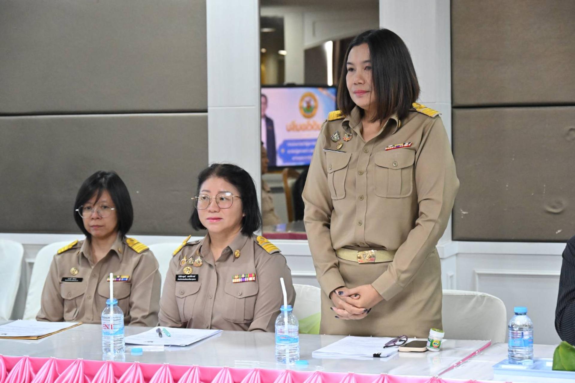  เทศบาลเมืองดอนหัวฬ่อ ให้การต้อนรับพนักงานเทศบาลผู้ผ่านการสรรหาให้ดำรงตำแหน่งสายงานผู้บริหาร