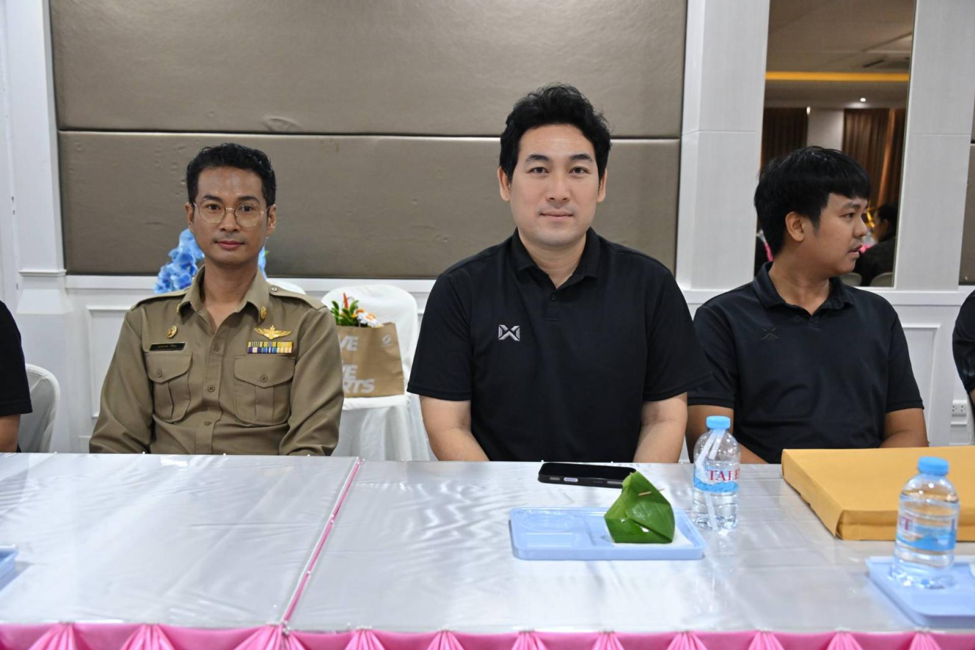  เทศบาลเมืองดอนหัวฬ่อ ให้การต้อนรับพนักงานเทศบาลผู้ผ่านการสรรหาให้ดำรงตำแหน่งสายงานผู้บริหาร