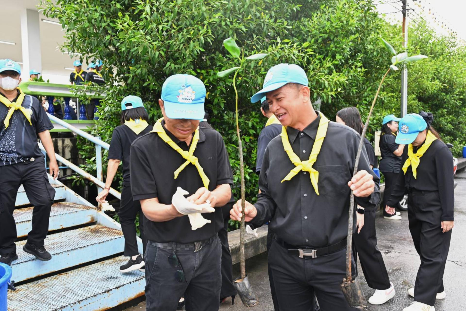 เทศบาลเมืองดอนหัวฬ่อ ร่วมกิจกรรมจิตอาสาพัฒนา เนื่องในวันมหิดล น้อมรำลึกในพระมหากรุณาธิคุณ “พระบิดาแห่งการแพทย์แผนปัจจุบันของไทย”