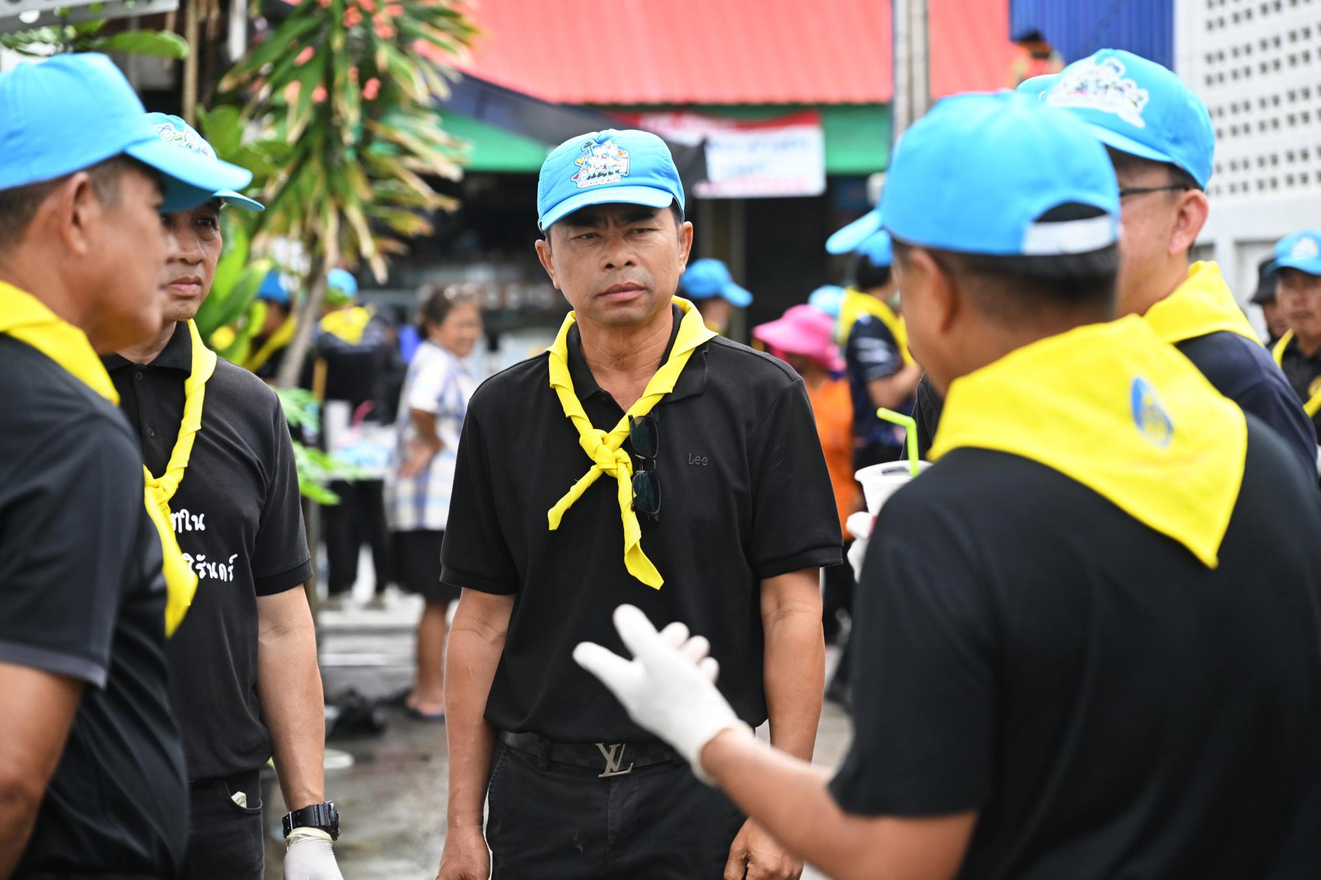 เทศบาลเมืองดอนหัวฬ่อ ร่วมกิจกรรมจิตอาสาพัฒนา เนื่องในวันมหิดล น้อมรำลึกในพระมหากรุณาธิคุณ “พระบิดาแห่งการแพทย์แผนปัจจุบันของไทย”