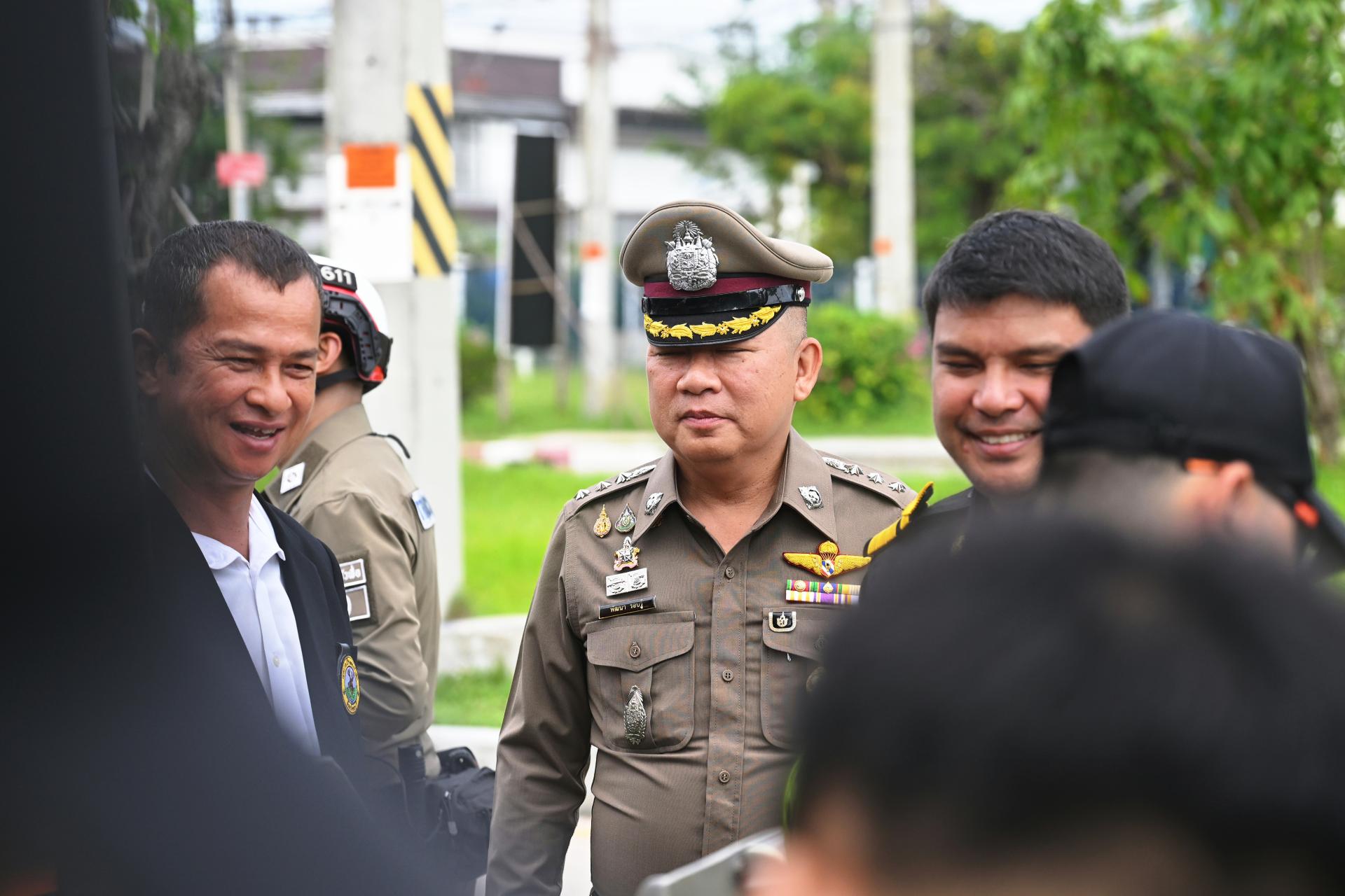 เทศบาลเมืองดอนหัวฬ่อ ร่วมกิจกรรม “Truck Safety : รถบรรทุกปลอดภัย”