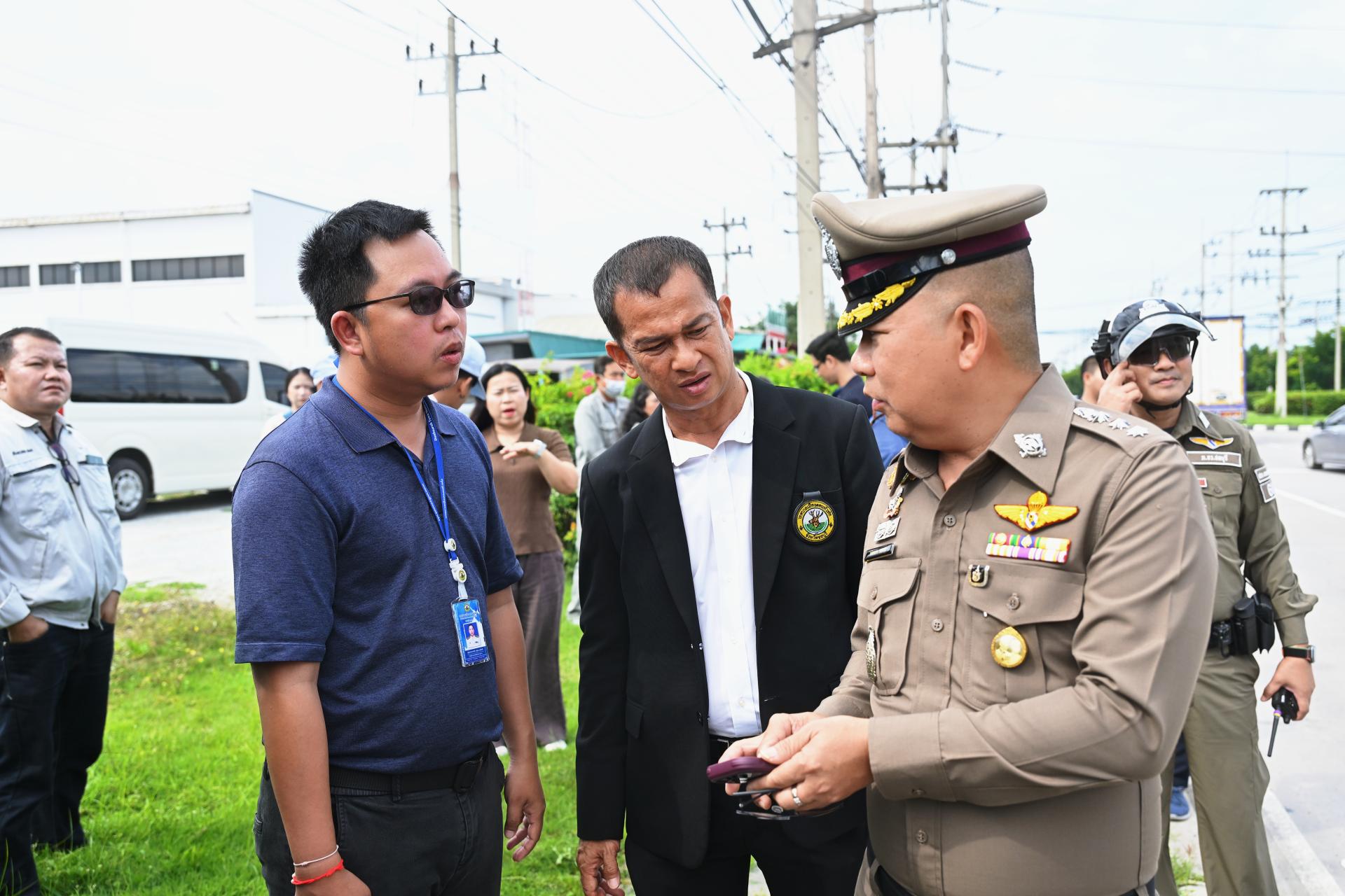 เทศบาลเมืองดอนหัวฬ่อ ร่วมกิจกรรม “Truck Safety : รถบรรทุกปลอดภัย”
