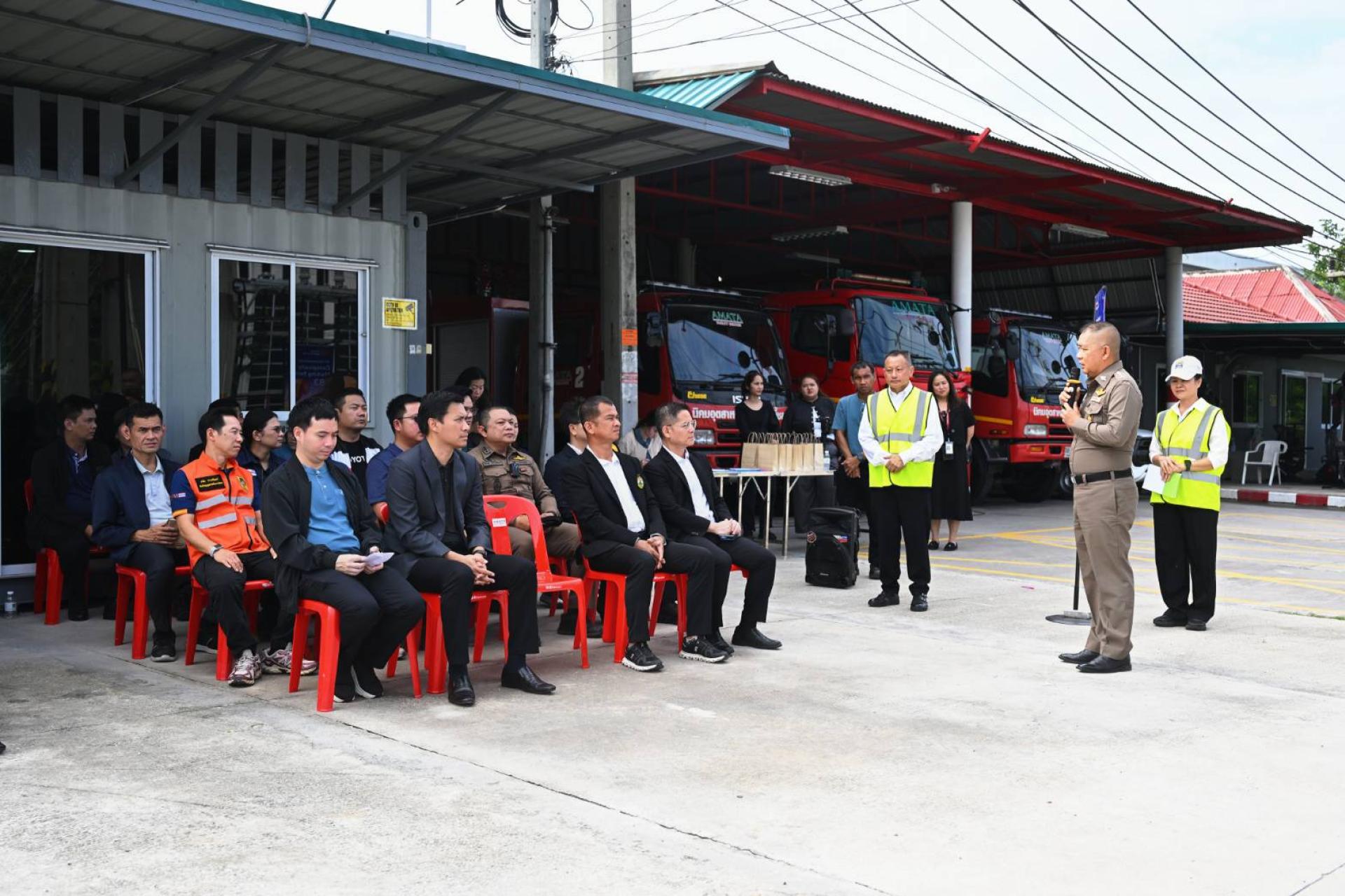 เทศบาลเมืองดอนหัวฬ่อ ร่วมกิจกรรม “Truck Safety : รถบรรทุกปลอดภัย”