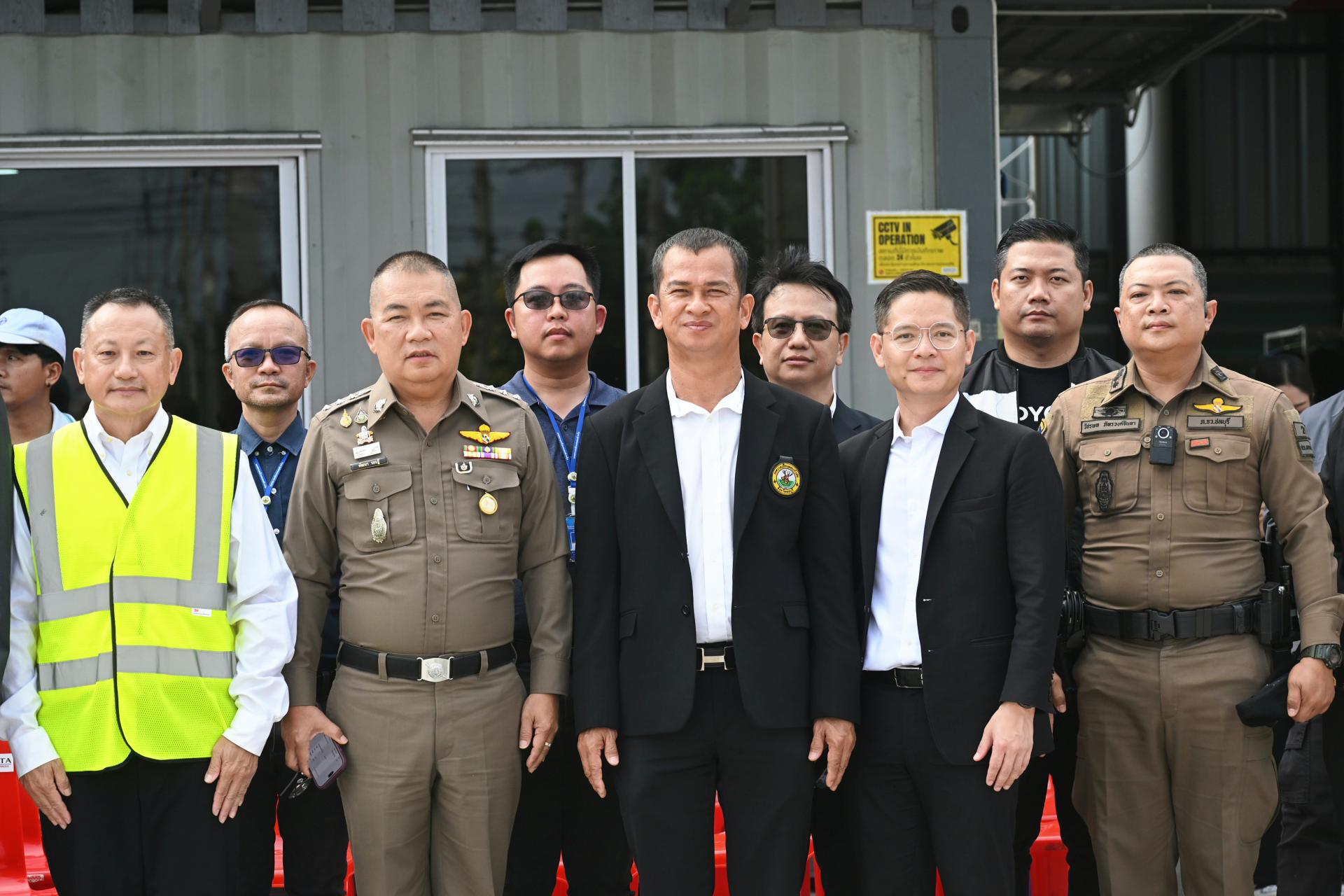 เทศบาลเมืองดอนหัวฬ่อ ร่วมกิจกรรม “Truck Safety : รถบรรทุกปลอดภัย”
