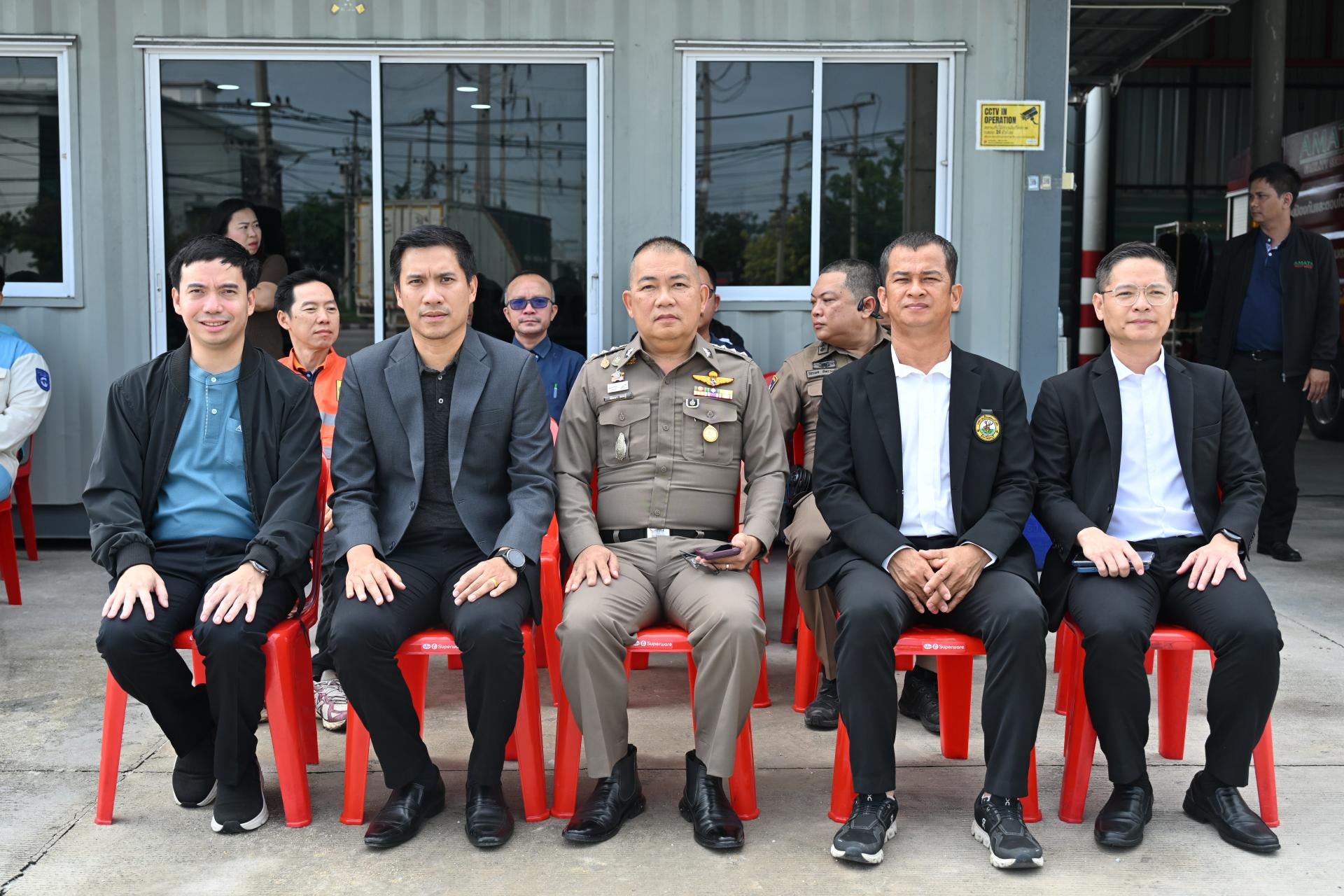 เทศบาลเมืองดอนหัวฬ่อ ร่วมกิจกรรม “Truck Safety : รถบรรทุกปลอดภัย”