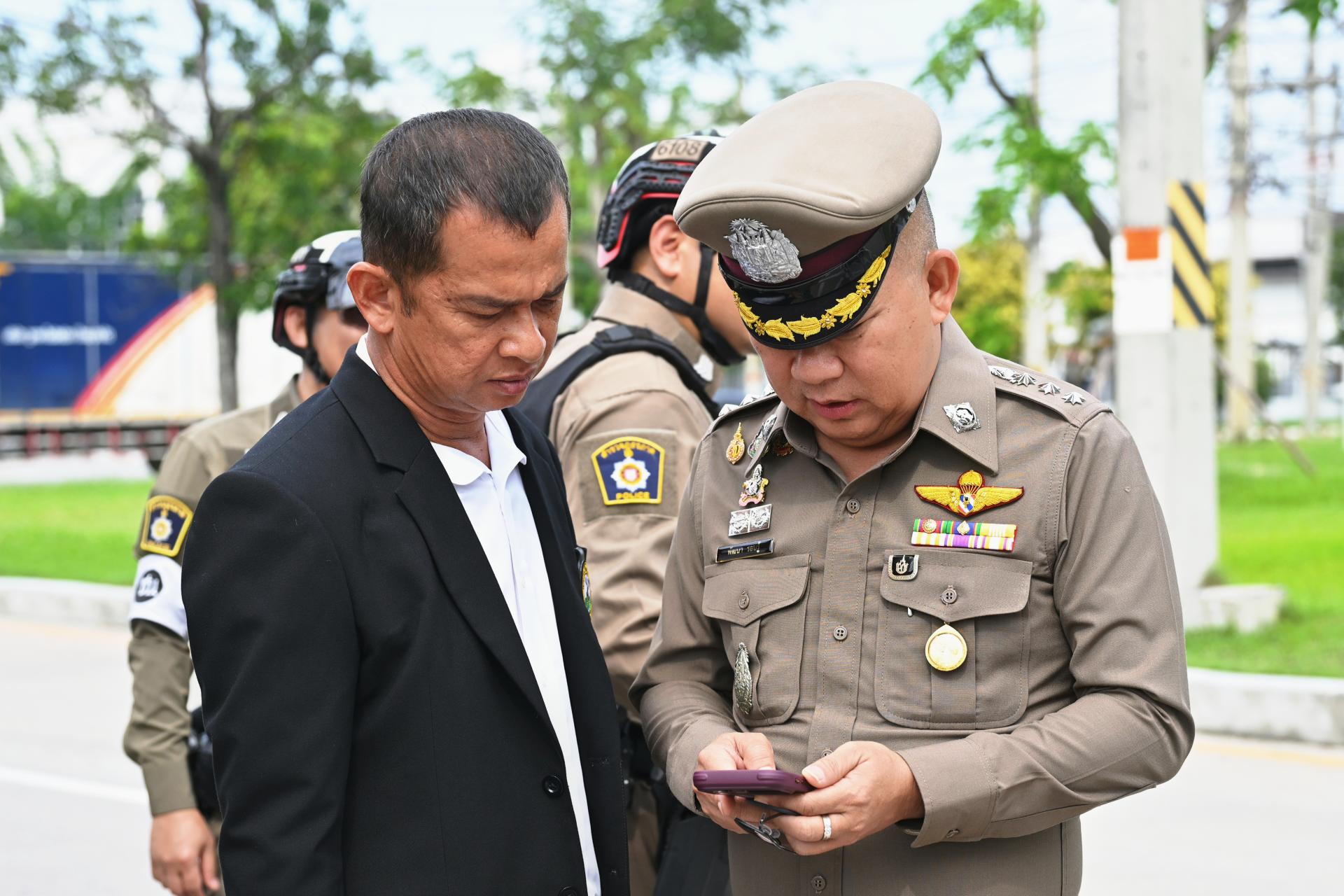 เทศบาลเมืองดอนหัวฬ่อ ร่วมกิจกรรม “Truck Safety : รถบรรทุกปลอดภัย”