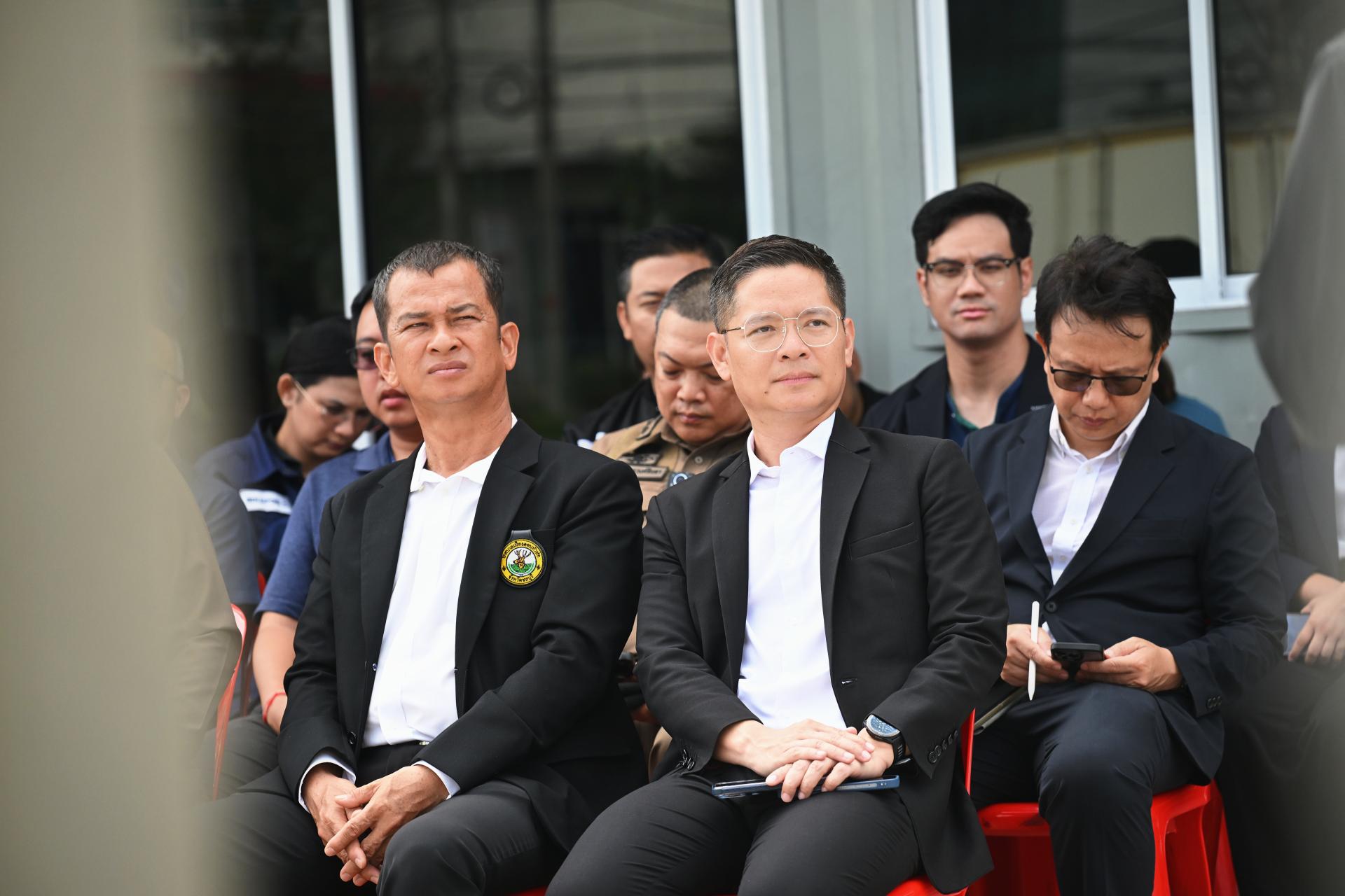 เทศบาลเมืองดอนหัวฬ่อ ร่วมกิจกรรม “Truck Safety : รถบรรทุกปลอดภัย”