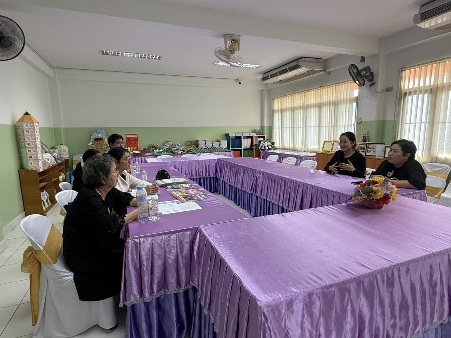 กองการศึกษา ดำเนินการตามสัญญาจ้างระหว่างคณะศึกษาศาสตร์ มหาวิทยาลัยเกษตรศาสตร์ ดำเนินงานโครงการจ้างที่ปรึกษาดำเนินการพัฒนาระบบจัดการการศึกษาของสถานศึกษาในสังกัดเทศบาลเมืองดอนหัวฬ่อ 