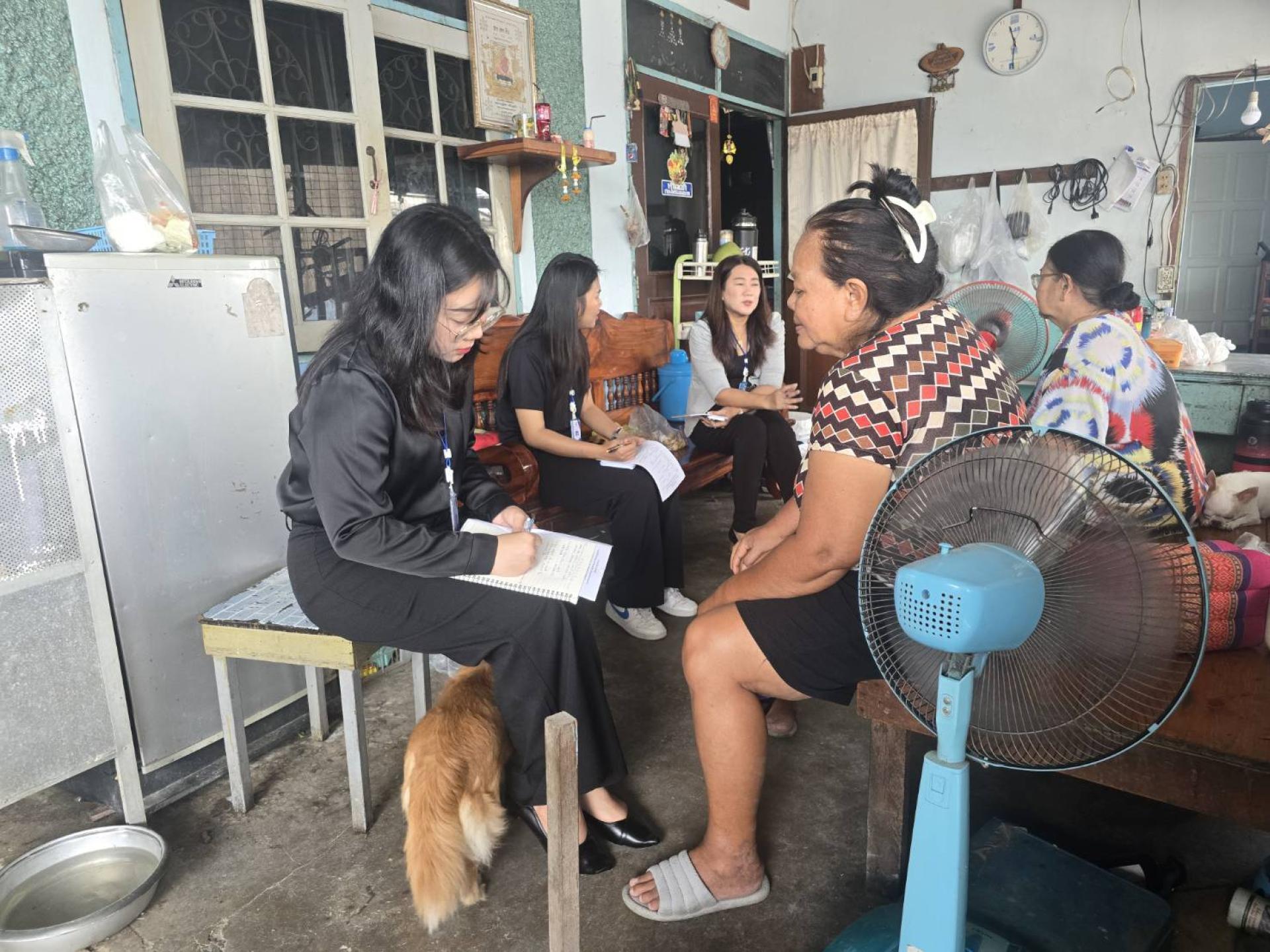 กองสวัสดิการสังคม ดำเนินการสำรวจและประเมินสภาพปัญหาและความต้องการของประชาชนในชุมชน (เขตพื้นที่ หมู่ 5)