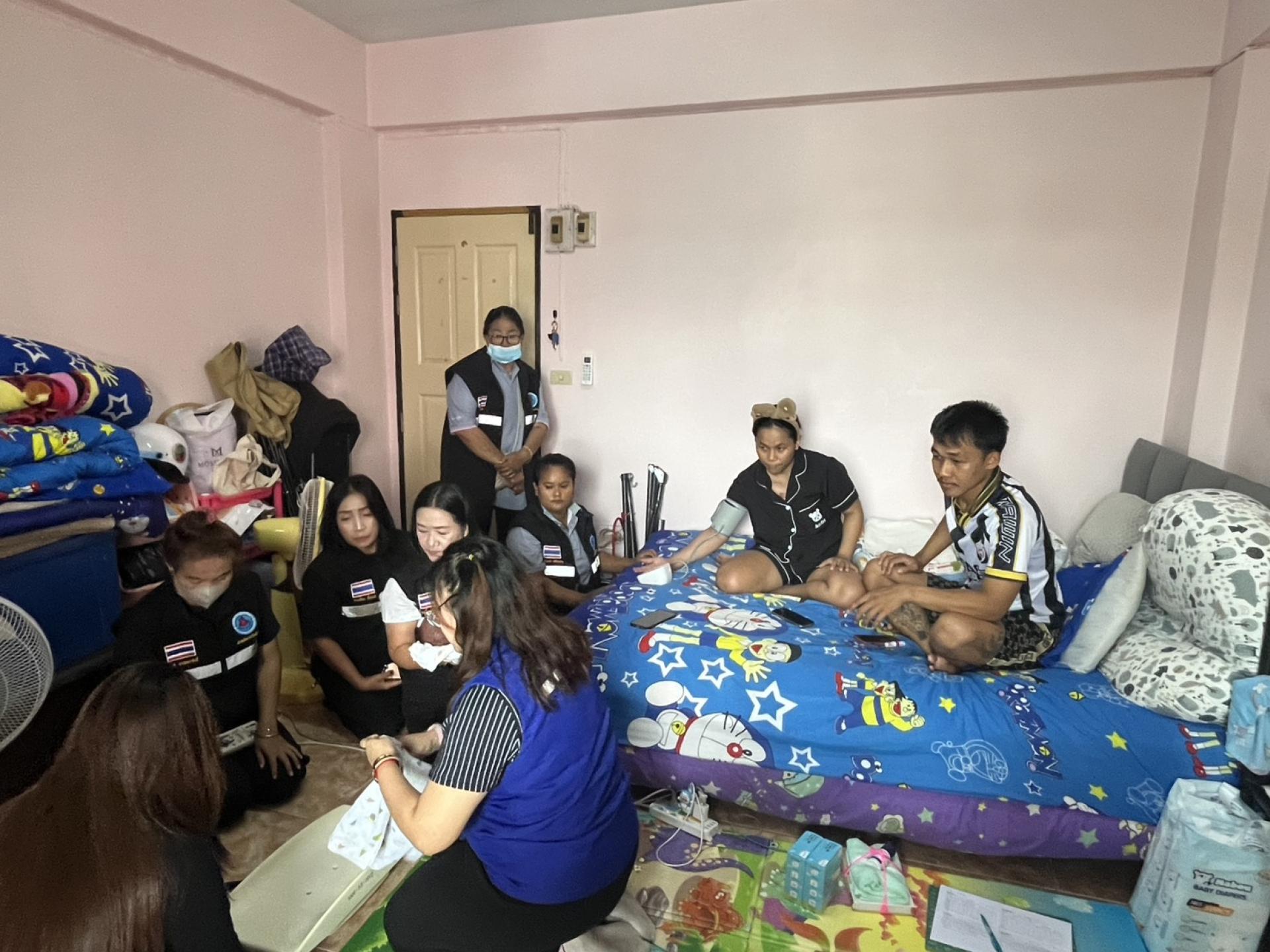 กองสาธารณสุขและสิ่งแวดล้อม ให้บริการเยี่ยมบ้านมารดาหลังคลอด