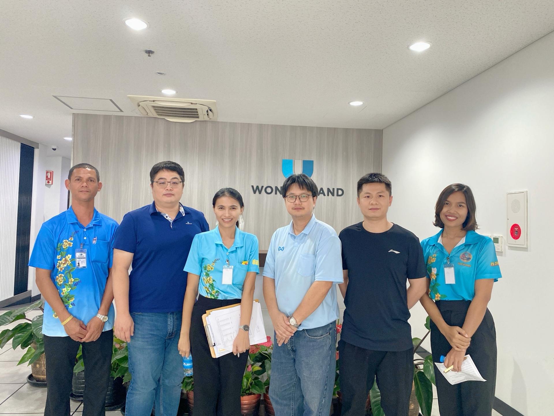 กองสาธารณสุขและสิ่งแวดล้อม ดำเนินการตรวจสถานประกอบกิจการเพื่อขอรับใบอนุญาตประกอบกิจการที่เป็นอันตรายต่อสุขภาพ และขอรับหนังสือรับรองการแจ้งจัดตั้งสถานที่จำหน่ายอาหาร