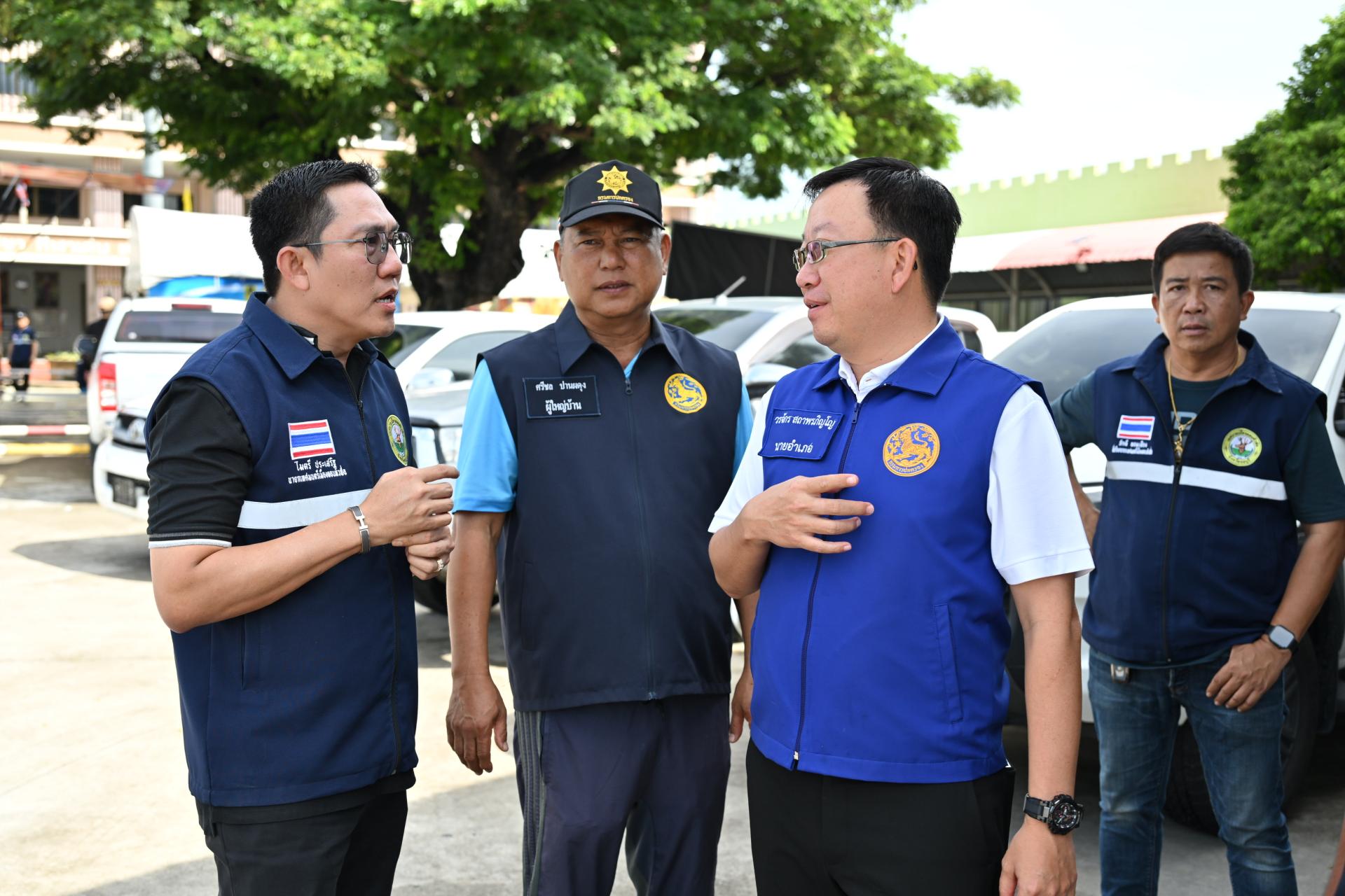  เทศบาลเมืองดอนหัวฬ่อ ลงพื้นที่มอบถุงยังชีพ พร้อมจัดตั้งศูนย์ช่วยเหลือผู้ประสบอุทกภัย หมู่ที่ 7