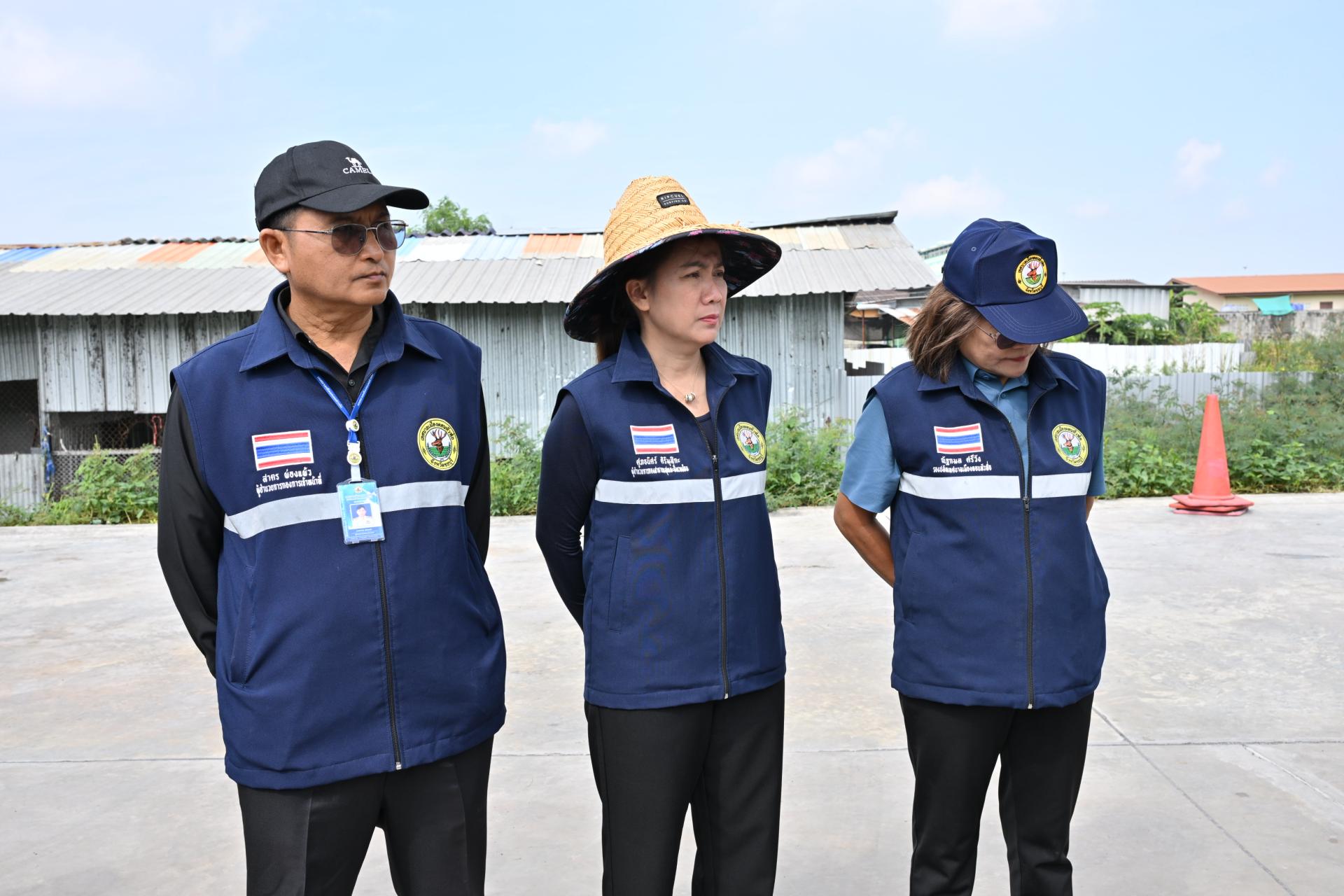 เทศบาลเมืองดอนหัวฬ่อ ลงพื้นที่มอบถุงยังชีพ พร้อมเดินหน้าศูนย์ช่วยเหลือผู้ประสบอุทกภัย