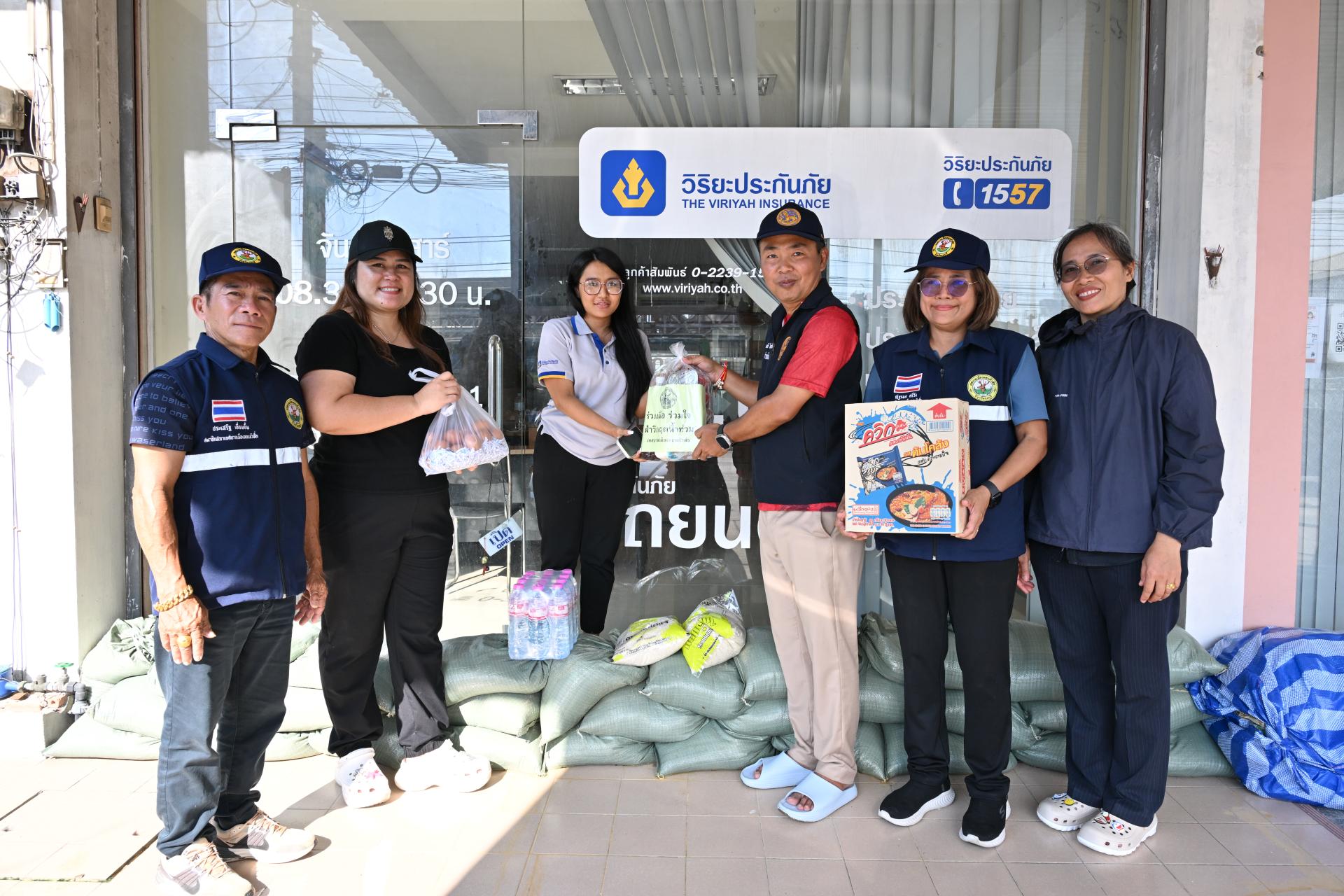 เทศบาลเมืองดอนหัวฬ่อ ลงพื้นที่มอบถุงยังชีพ พร้อมเดินหน้าศูนย์ช่วยเหลือผู้ประสบอุทกภัย