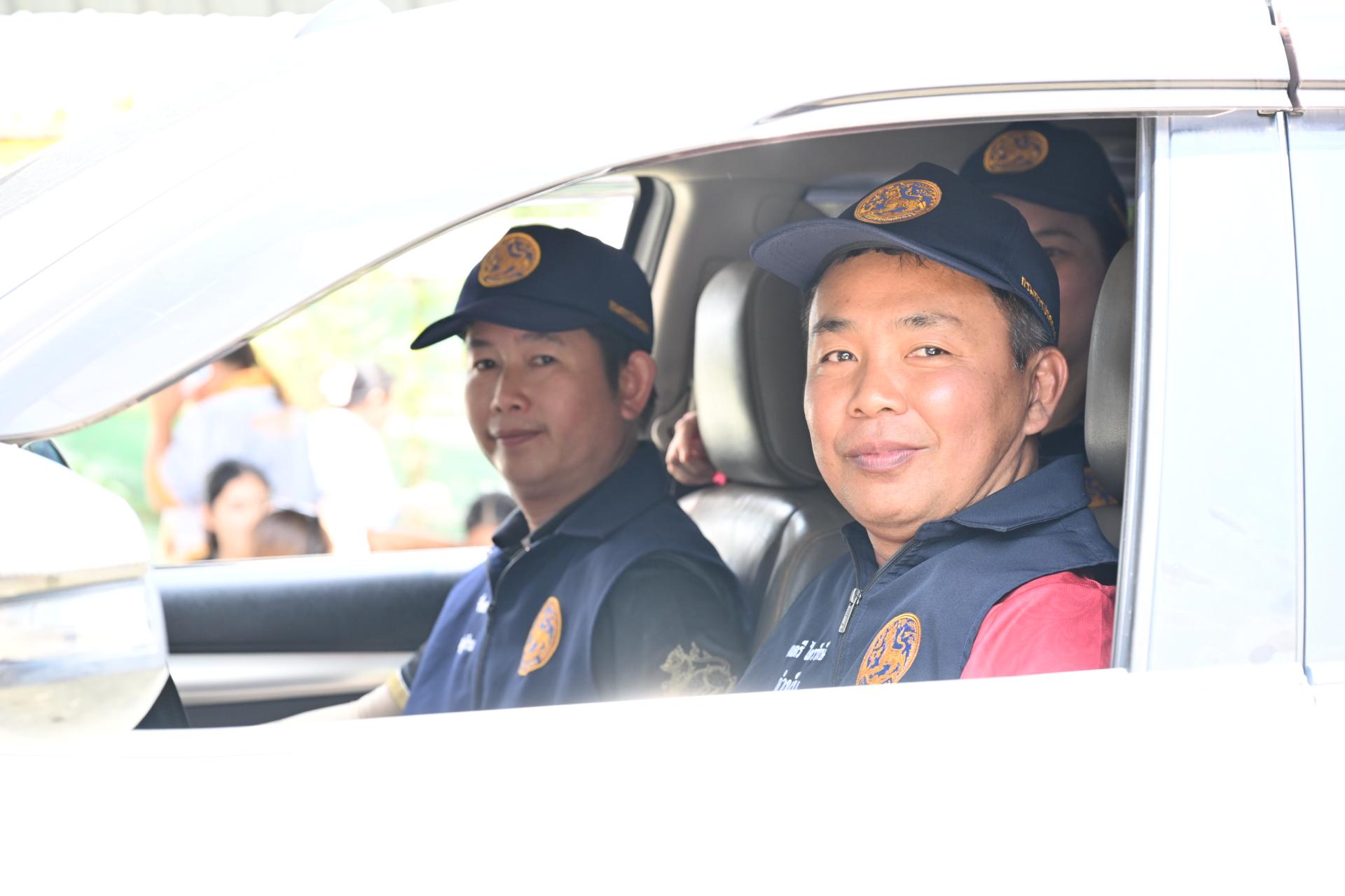 เทศบาลเมืองดอนหัวฬ่อ ลงพื้นที่มอบถุงยังชีพ พร้อมเดินหน้าศูนย์ช่วยเหลือผู้ประสบอุทกภัย