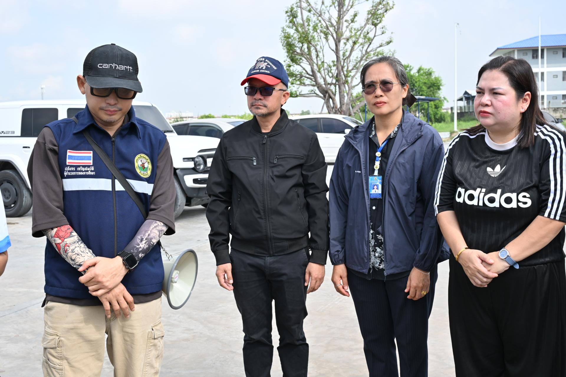 เทศบาลเมืองดอนหัวฬ่อ ลงพื้นที่มอบถุงยังชีพ พร้อมเดินหน้าศูนย์ช่วยเหลือผู้ประสบอุทกภัย